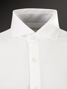 White|05|E